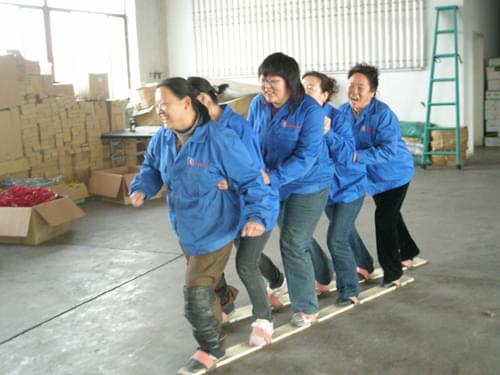 大旗燈飾歡慶“三八婦女節(jié)”活動(dòng)